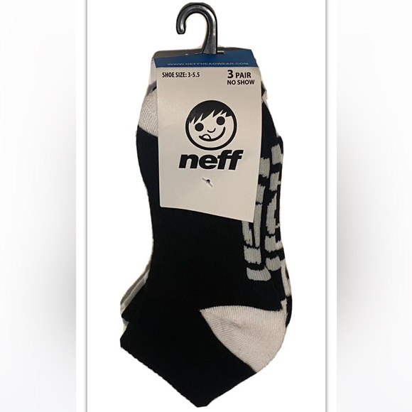 Neff No Show Socks 3 Pair Boys Youth 3-5.5 Black White w/ Logo Skate Ride Kids - Picture 1 of 10